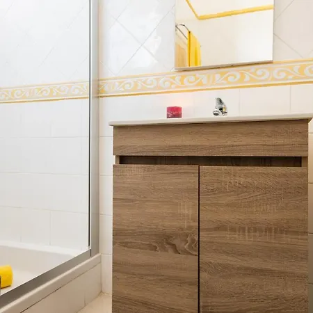 Villa Saint John By Algarve Vacation