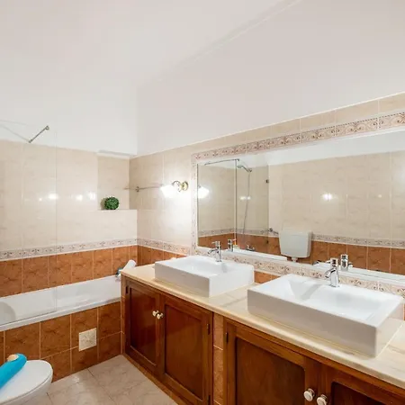 Βίλα Saint John By Algarve Vacation Αλμπουφέιρα